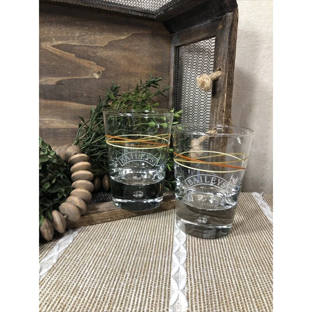 Baileys Original Irish Cream, Bubble Base Rocks Latte Ring Logo Glasses Set of 2